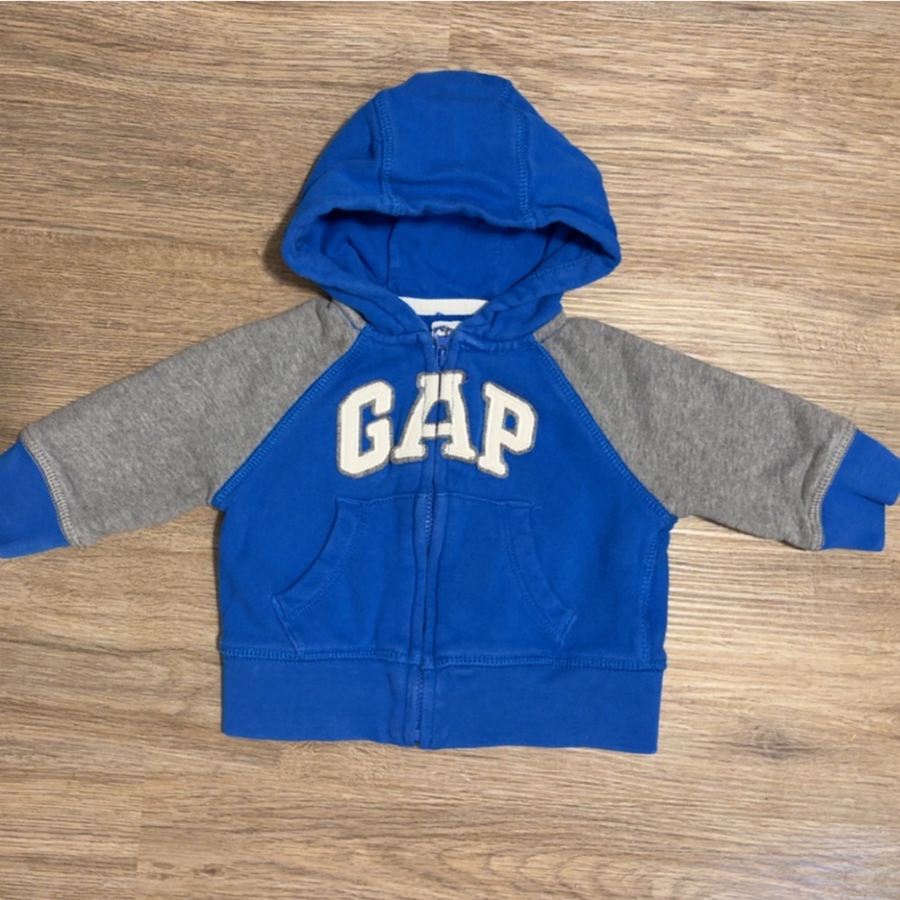 Baby gap color block zip up hoodie size 3-6months